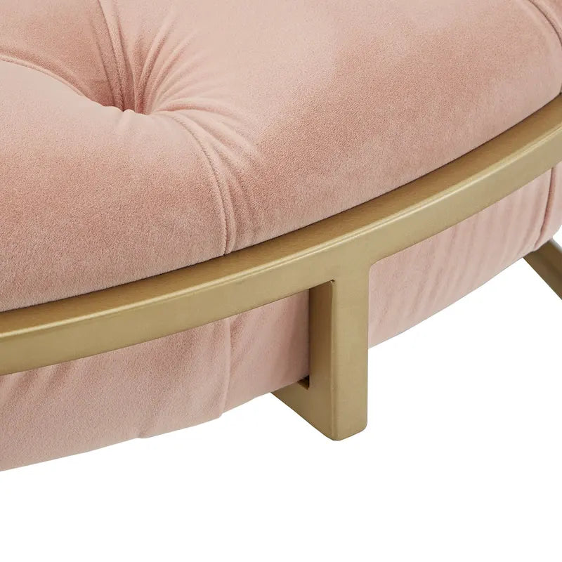 Pouf rond touffeté en velours et finition dorée