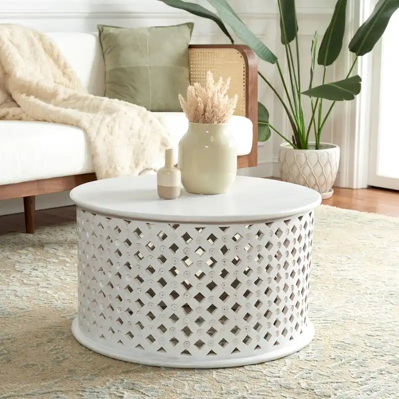 Table basse ronde en bois de manguier avec treillis – Style côtier marocain